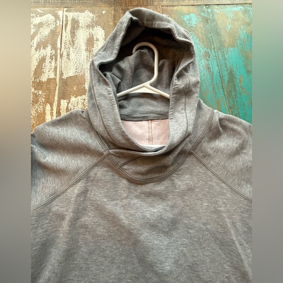 lululemon athletica Heather Gray Women's Time Out  Hoodie - Picture 5 of 11